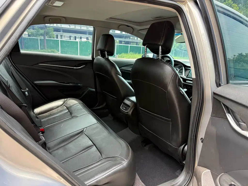 Buick Excelle 2018 — фото 10