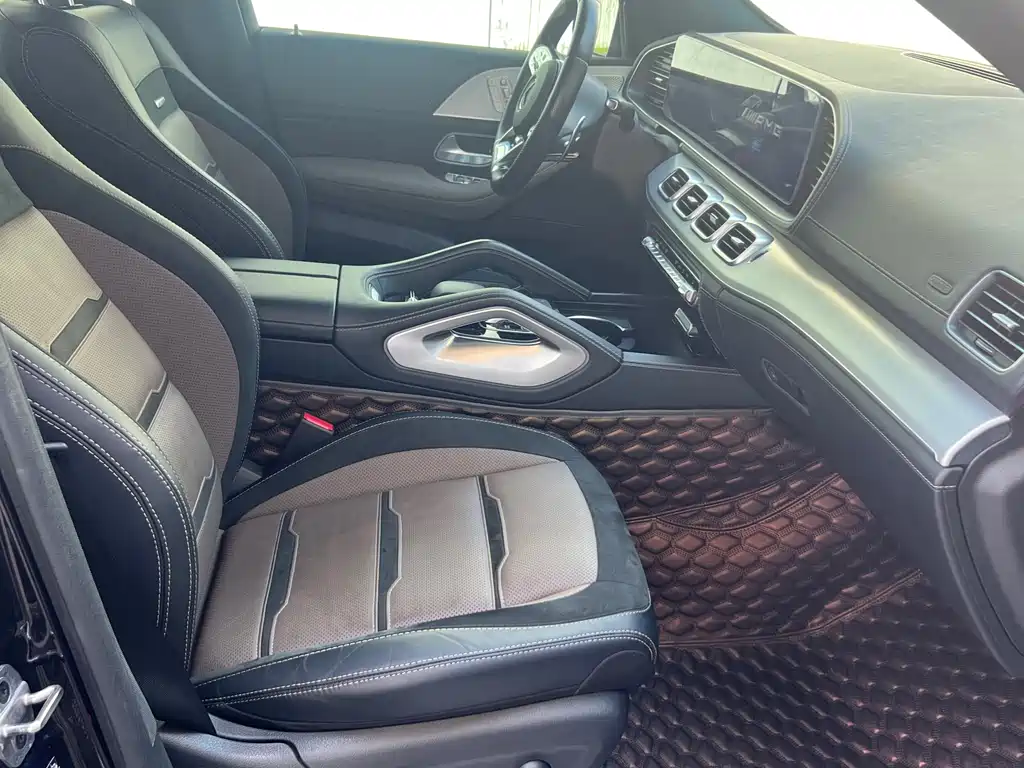 Mercedes-Benz GLE AMG 2021 — фото 17