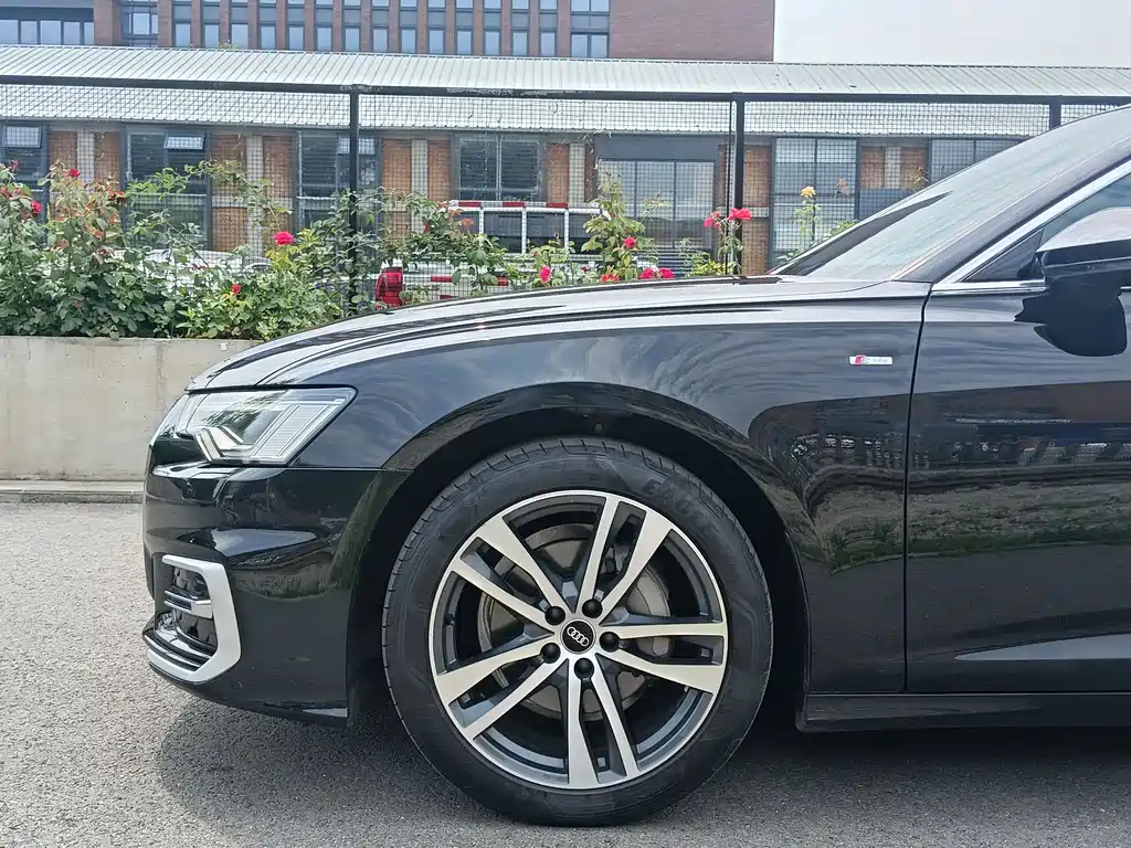 Audi A6L 2023