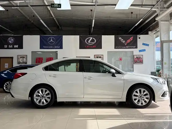 Subaru Legacy 2020