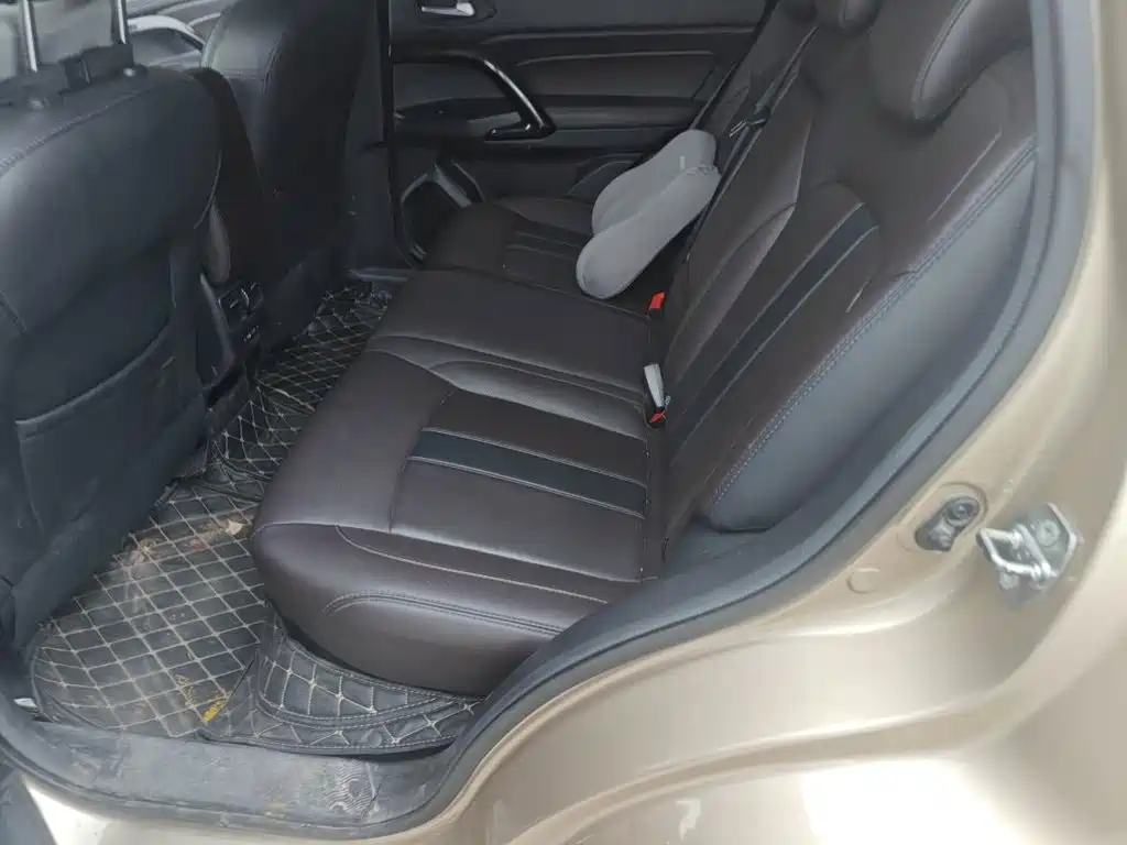 GAC Trumpchi GS4 2018 — фото 14