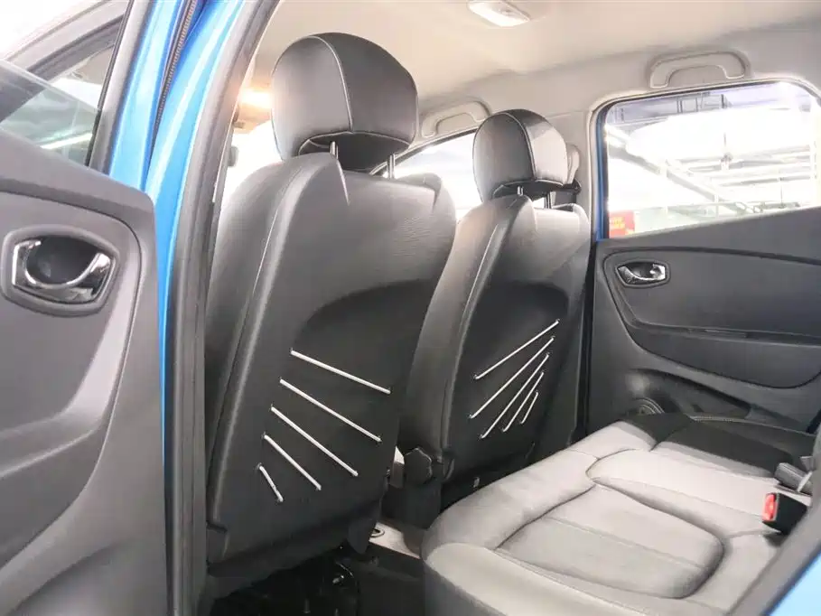 Renault Captur 2016 — фото 15