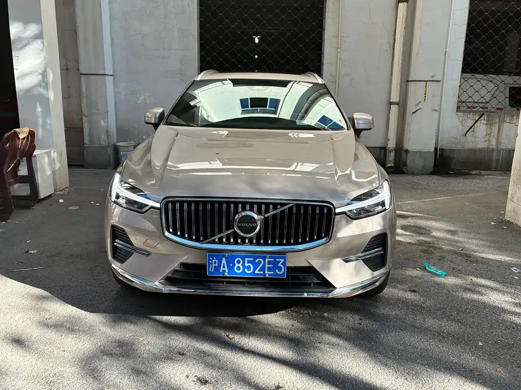 Volvo XC60 2024 — фото 2