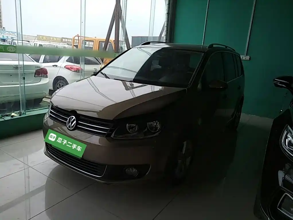 Volkswagen Touran 2016