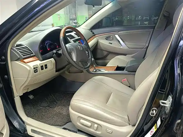 Toyota Camry 2010