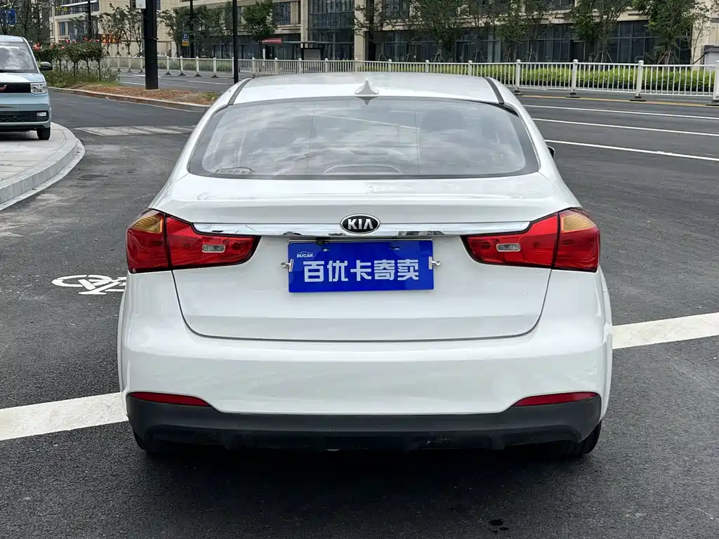 Kia K3 2016