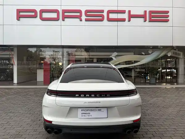 Porsche Panamera 2025