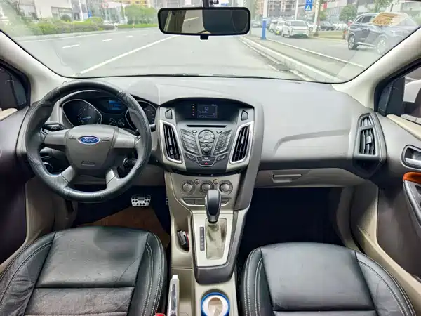 Ford Focus 2014