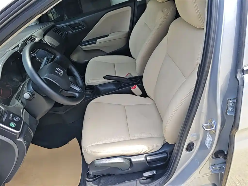 Honda City 2016 — фото 15