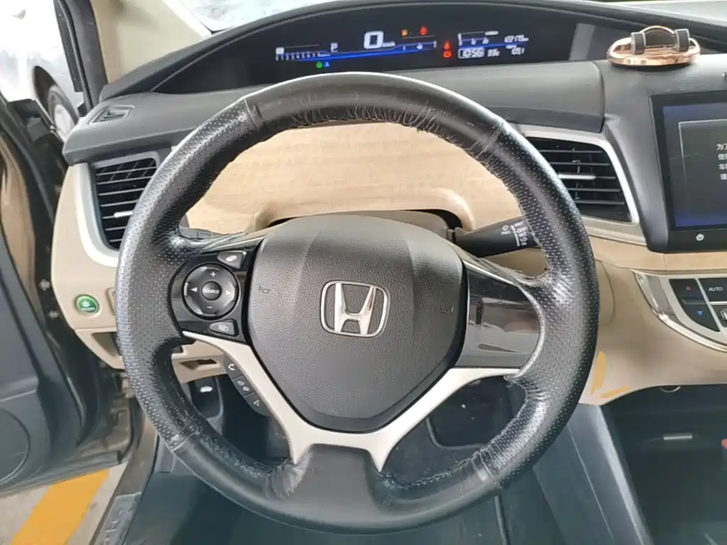 Honda Jade 2016 — фото 7