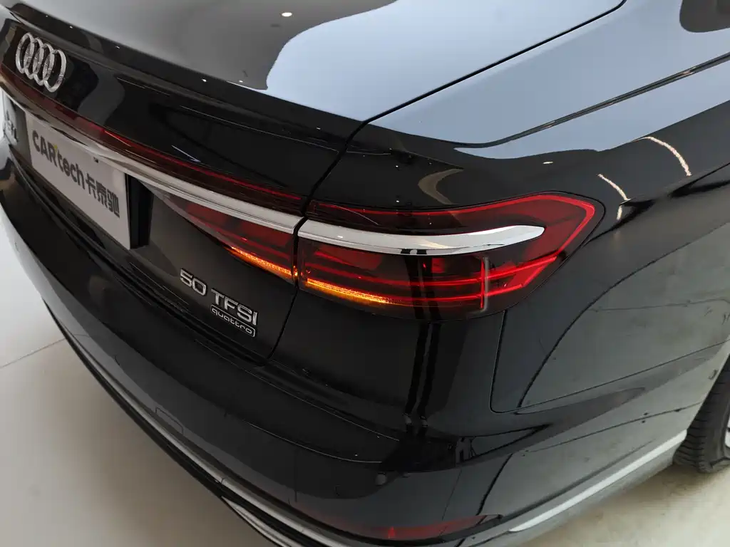 Audi A8 2023 — фото 14