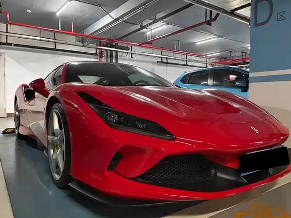 Ferrari F8 2019