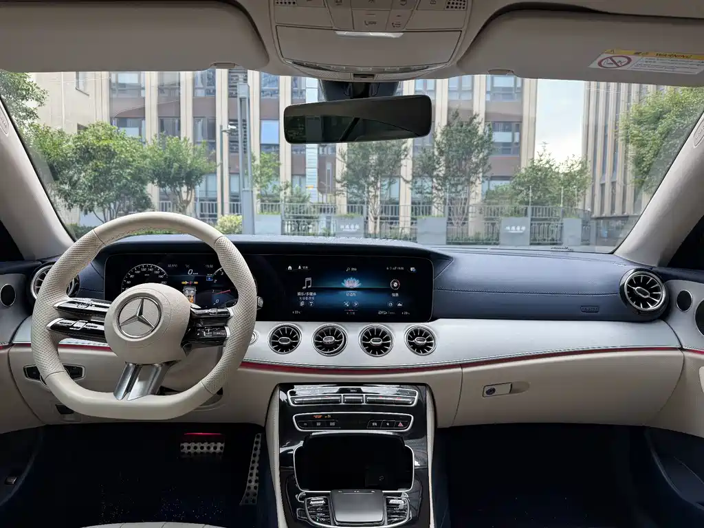 Mercedes-Benz E-Class 2023 — фото 13