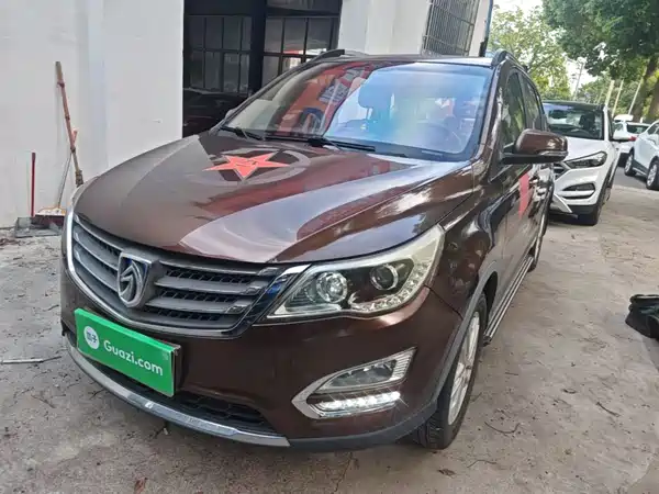 Baojun 560 2015