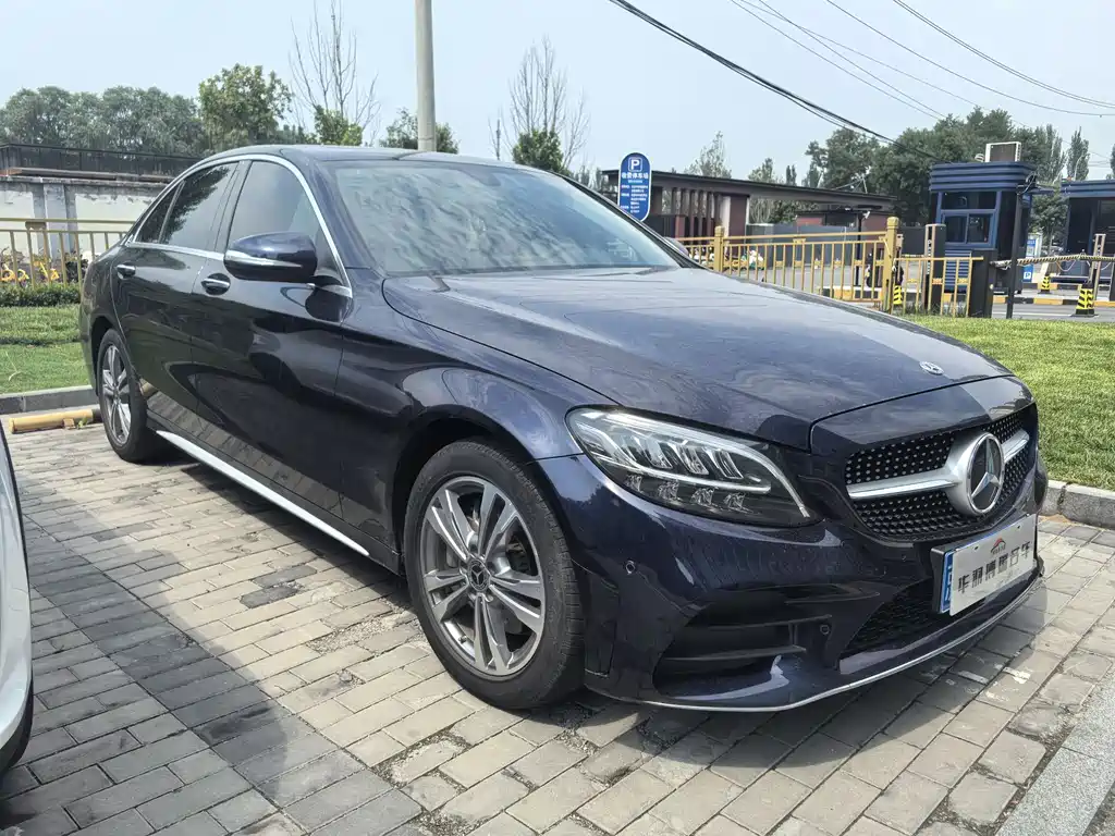 Mercedes-Benz C-Class 2020