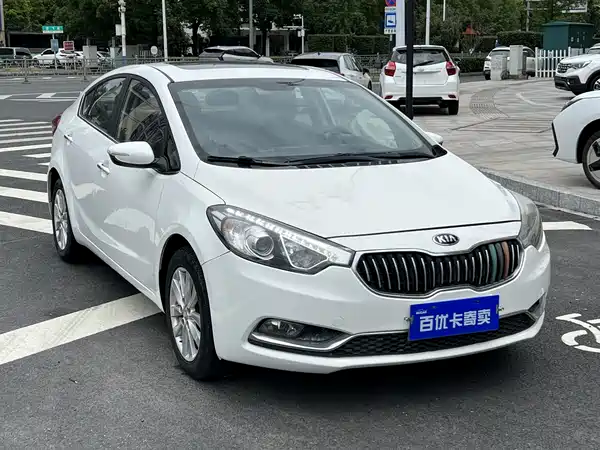 Kia K3 2016