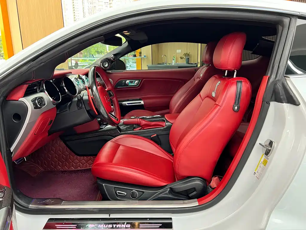 Ford Mustang 2015 — фото 12