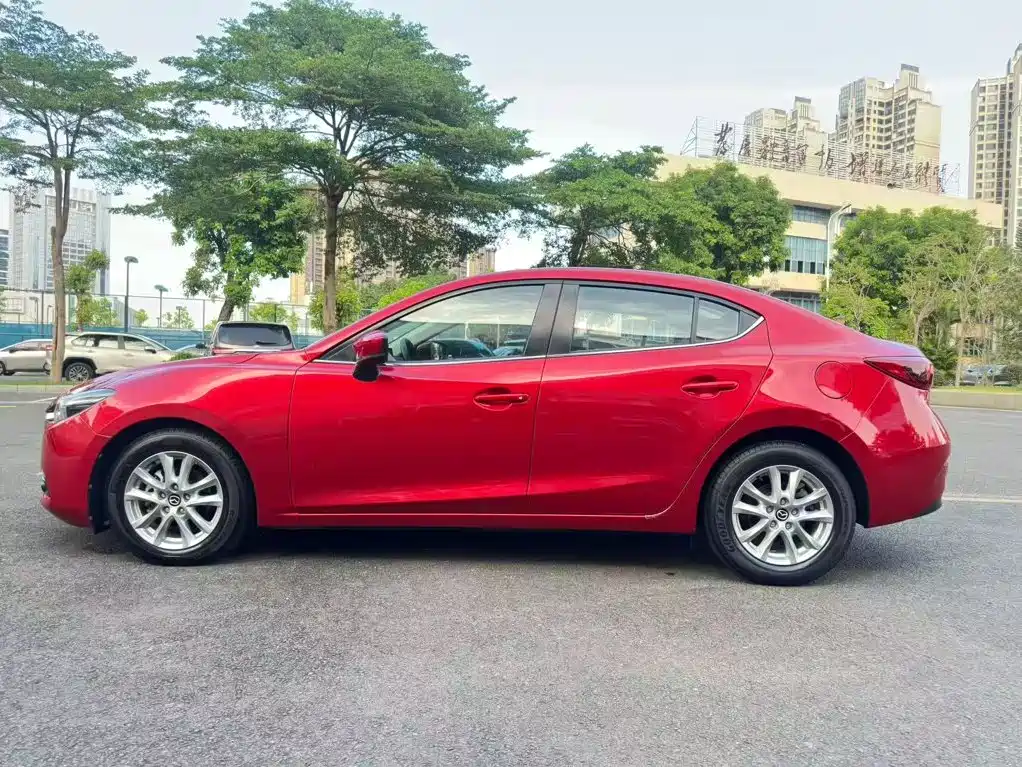 Mazda 3 Axela 2019