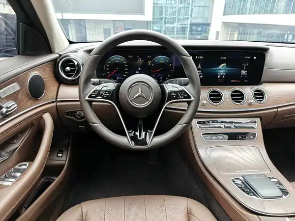 Mercedes-Benz E-Class 2023