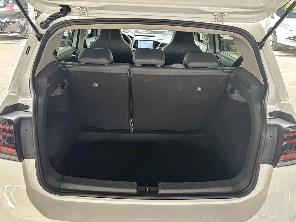 Volkswagen T-Cross 2020 — фото 17