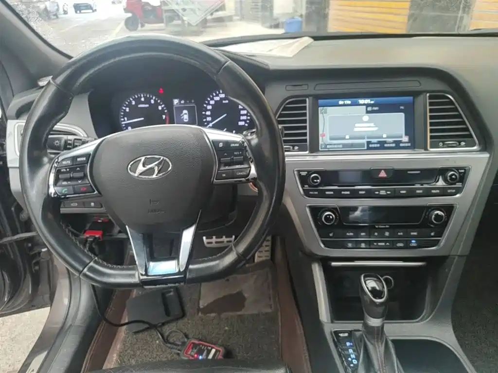 Hyundai Sonata 2016 — фото 10