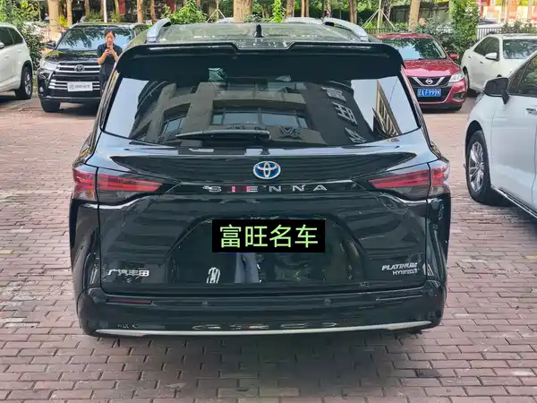 Toyota Sienna 2022
