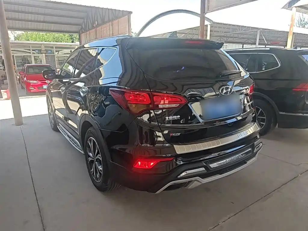 Hyundai Santa Fe 2017 — фото 5