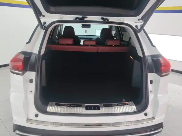 Geely Boyue 2022
