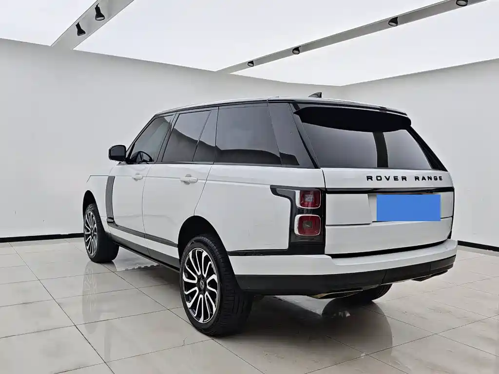 Land Rover Range Rover 2021 — фото 8