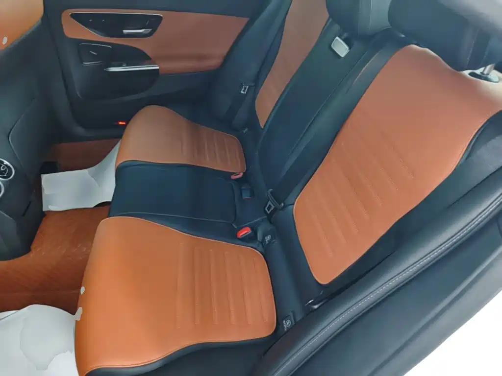 Mercedes-Benz C-Class 2022 — фото 17
