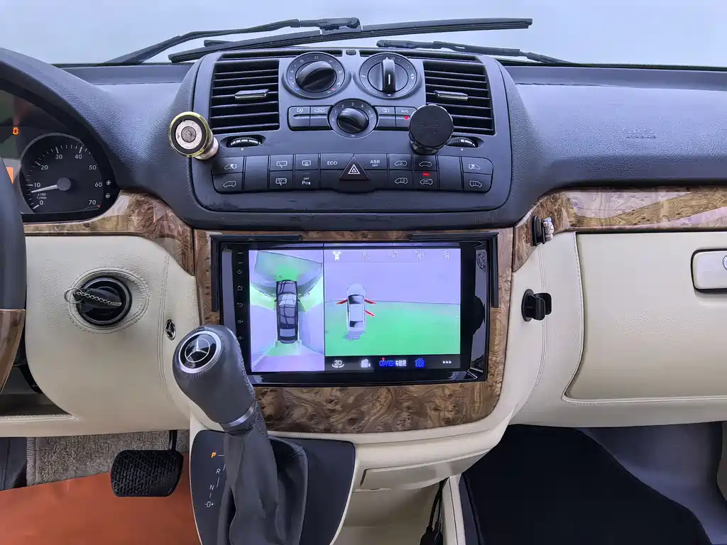 Mercedes-Benz Vito 2015 — фото 12