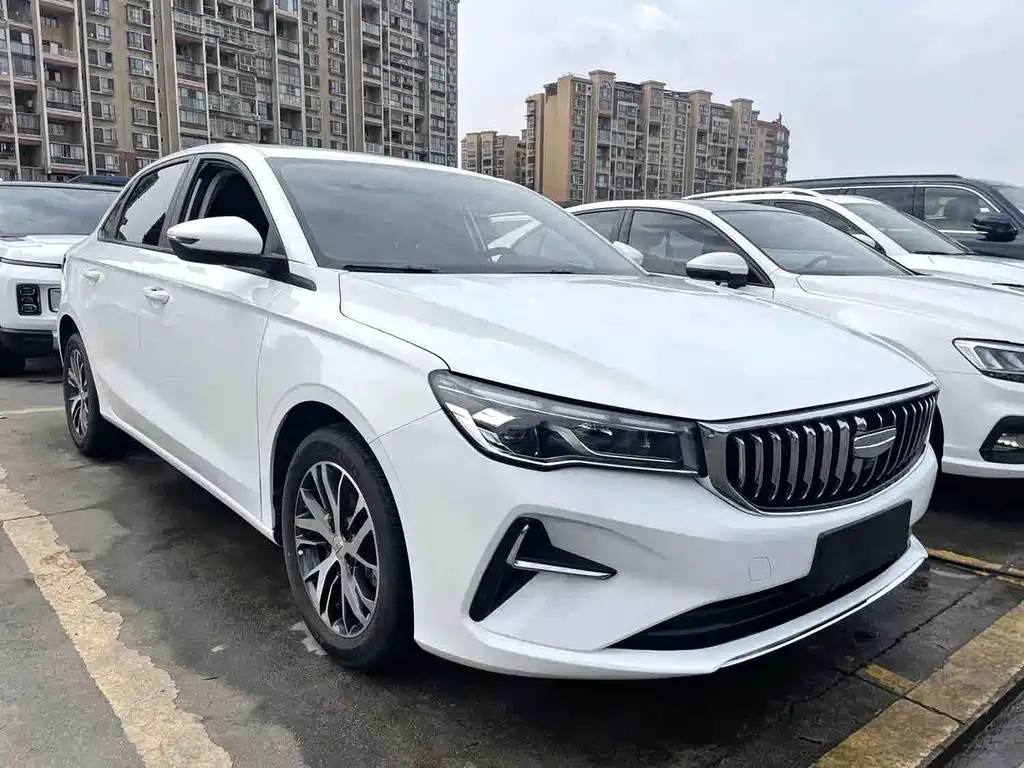 Geely Emgrand 2024