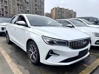 Geely Emgrand 2024