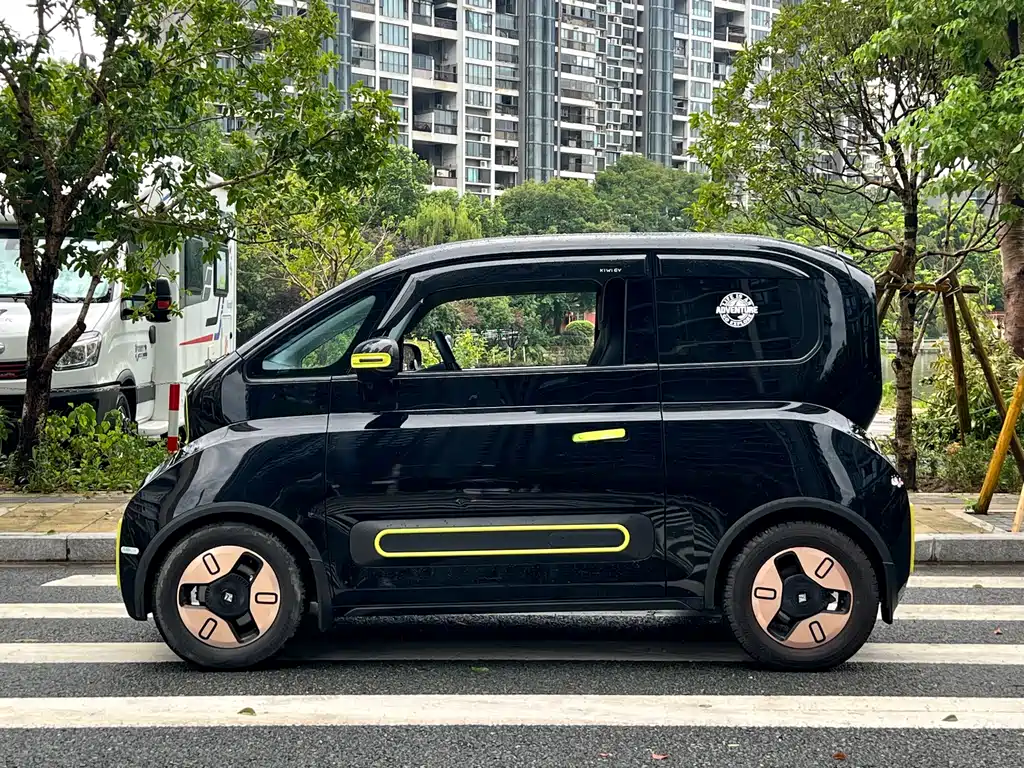 Baojun Kiwi EV 2021 — фото 8