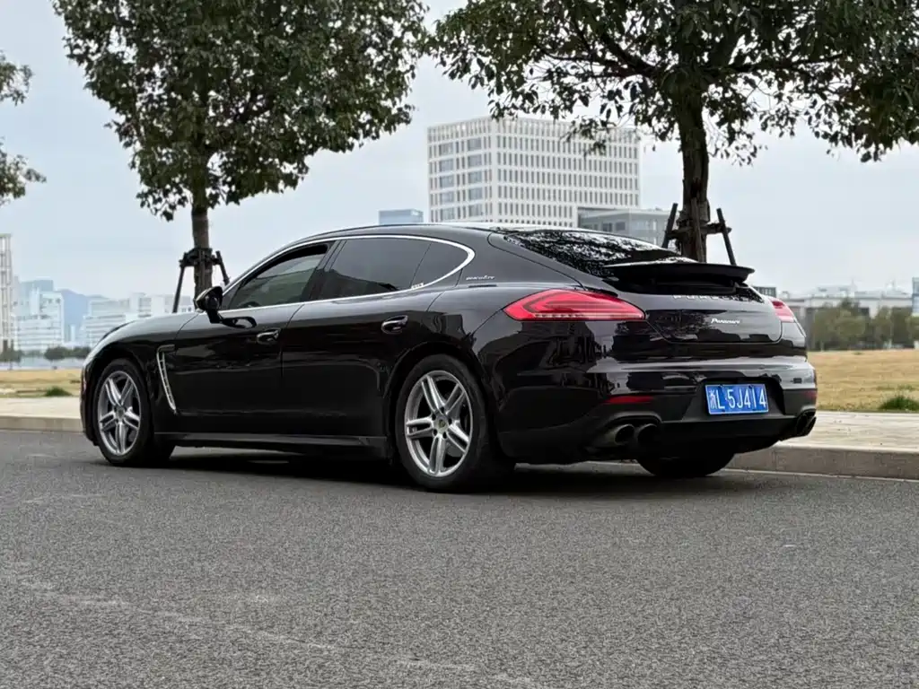 Porsche Panamera 2016 — фото 3