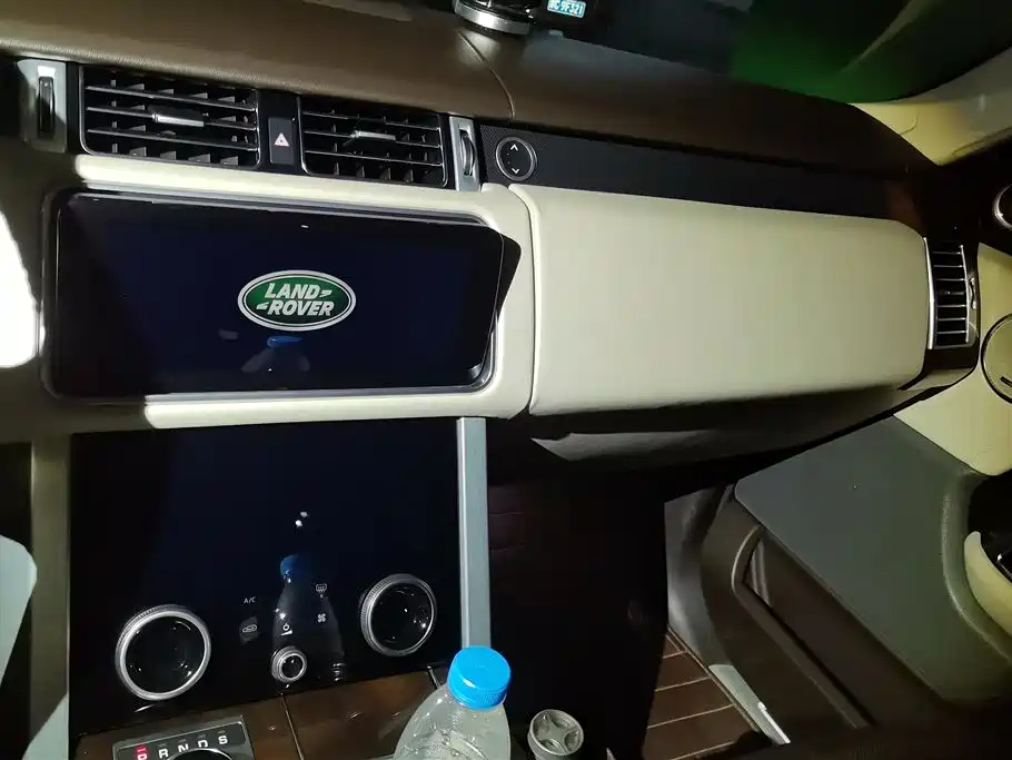 Land Rover Range Rover 2020 — фото 13