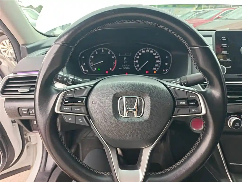 Honda Accord 2021 — фото 11