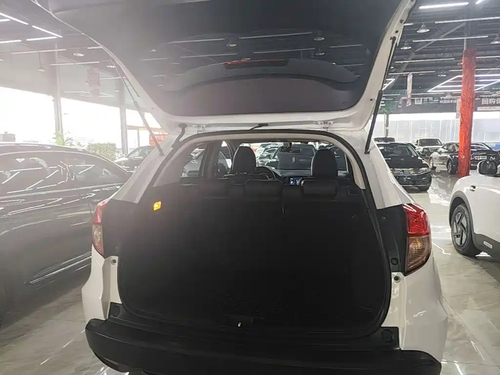 Honda Vezel 2016 — фото 19