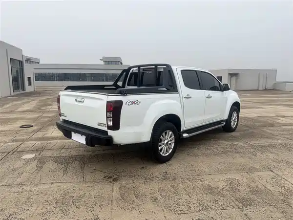 Isuzu D-MAX 2021