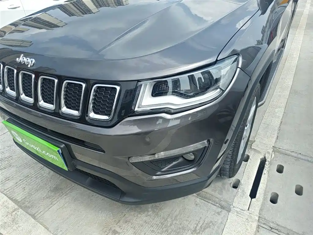 Jeep Compass 2019 — фото 24
