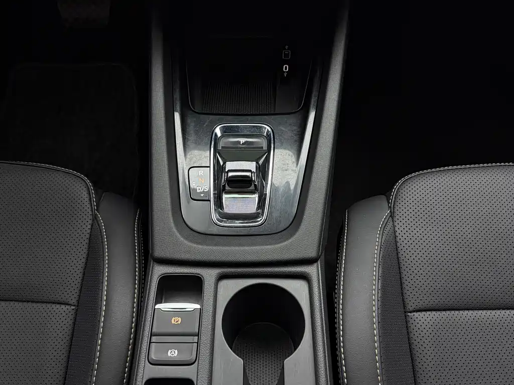 Skoda Octavia 2021 — фото 11