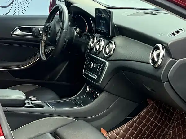 Mercedes-Benz GLA 2017