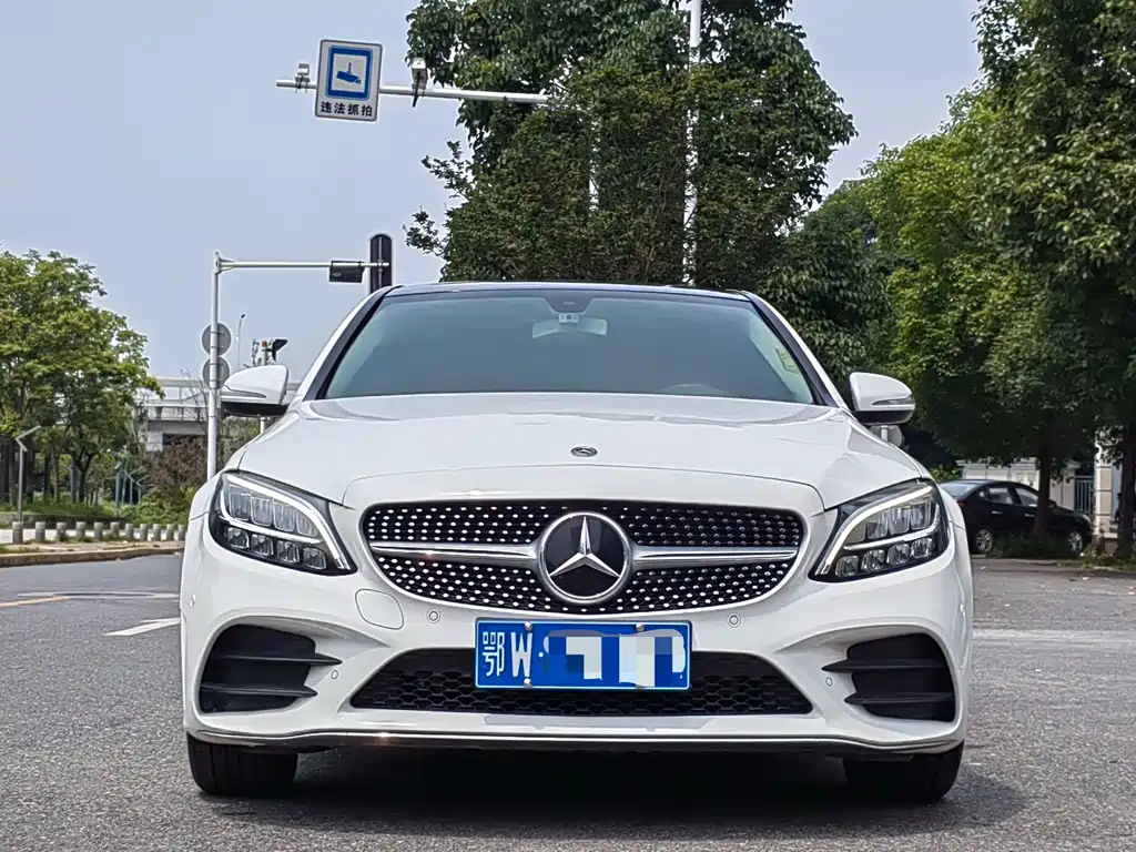 Mercedes-Benz C-Class 2020