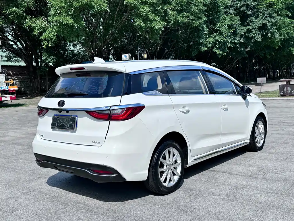 BYD MAX 2020 — фото 6