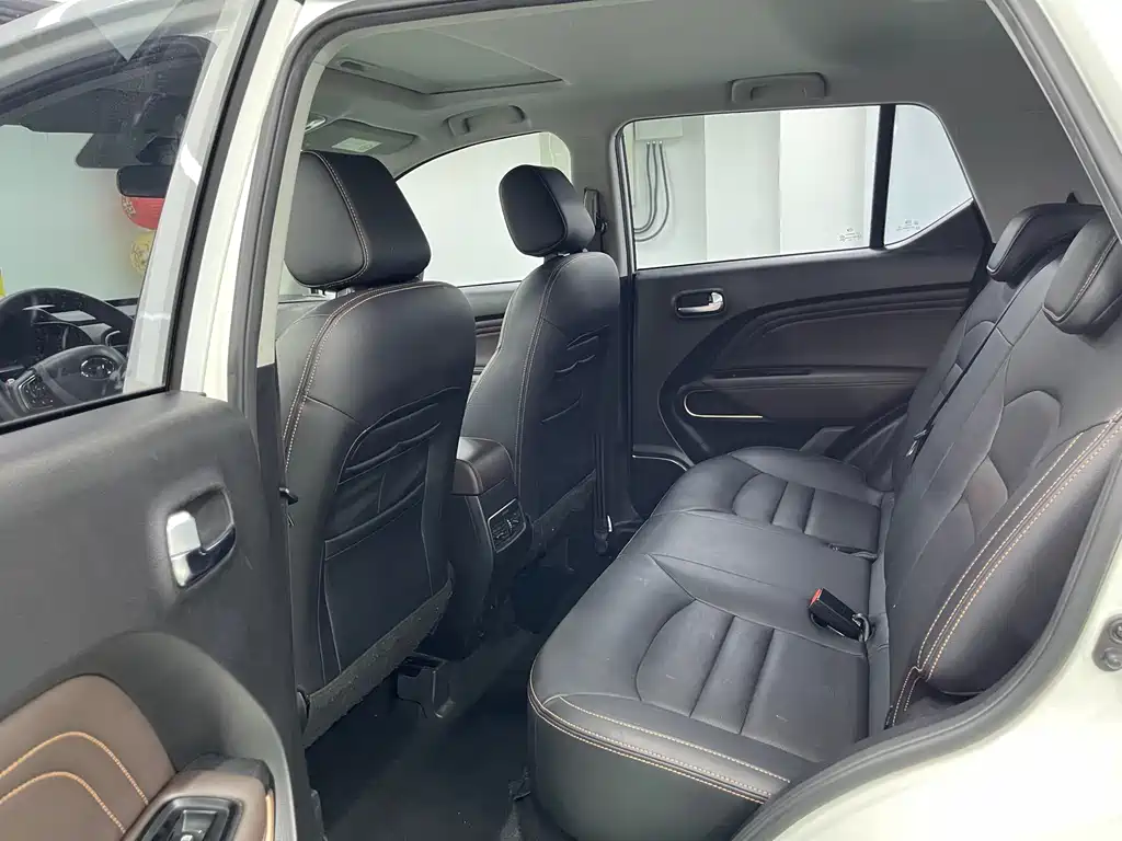 Aion Trumpchi GE3 2019 — фото 9