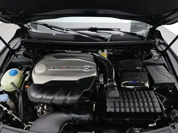 GAC Trumpchi GA8 2016