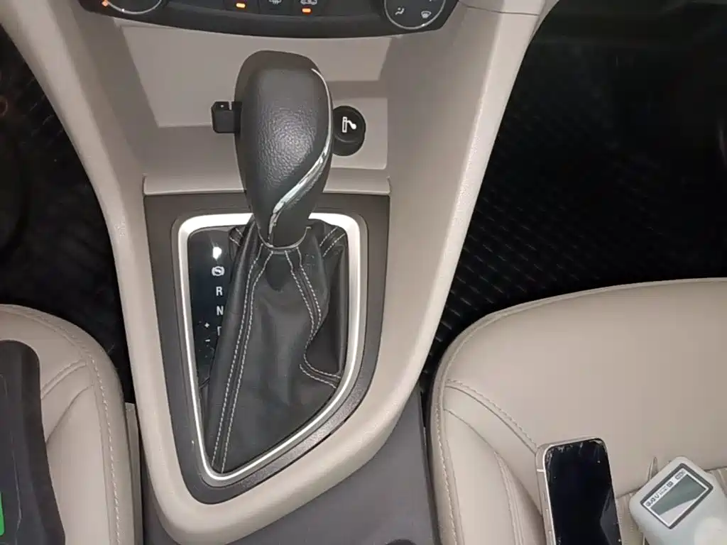 Buick Excelle 2017 — фото 14