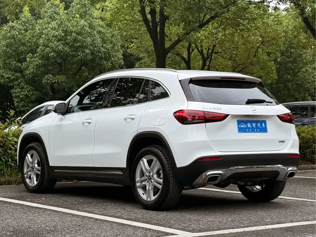 Mercedes-Benz GLA 2023 — фото 7