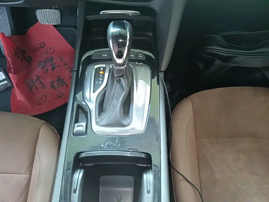 Buick Regal 2018 — фото 14