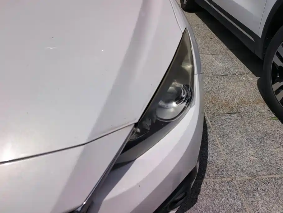 Mazda 3 Axela 2015